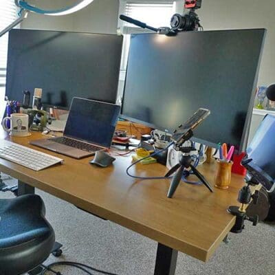 Kloud Standing Desk with Dual Monitors